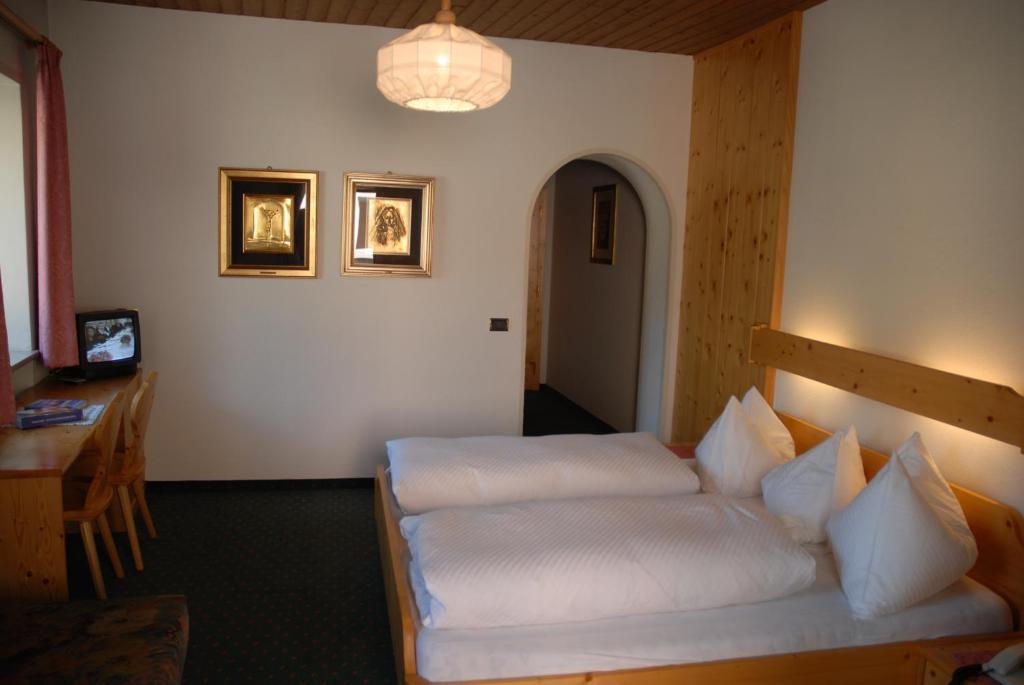 Zur Linde Hotel Rio di Pusteria